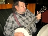 Barney McKenna auf Nicos Banjo